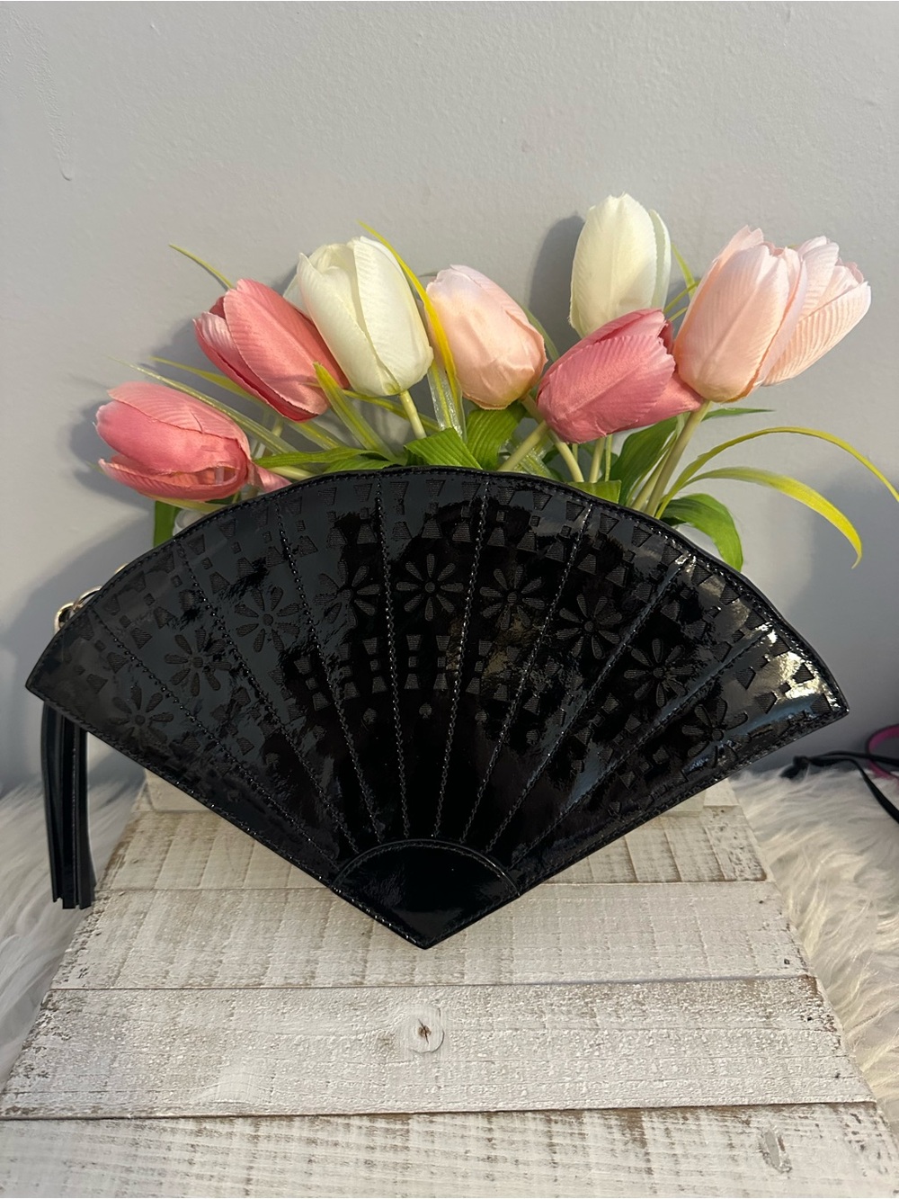 Kate spade Shanghai black fan clutch